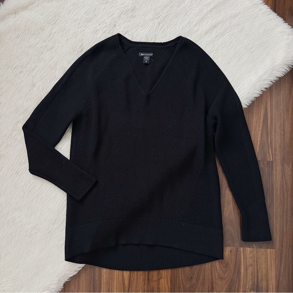 Athleta Hanover Refined V-Neck Sweater in Black - Picture 2 of 6